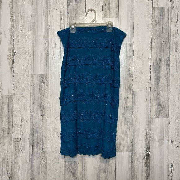 Dresses & Skirts - Blue dress